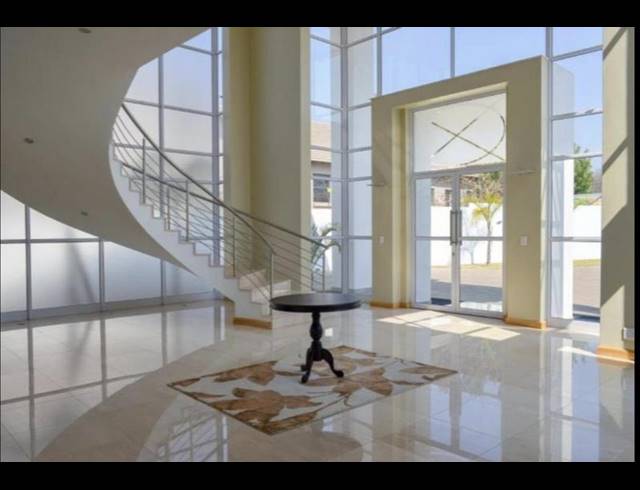 5 BEDROOM PROPERTY TO RENT IN WATERKLOOF HEIGHTS